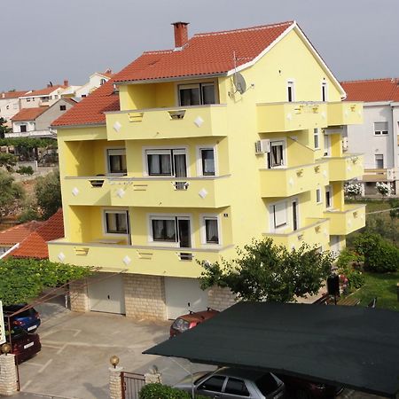 זאדאר Apartments Sestan מראה חיצוני תמונה